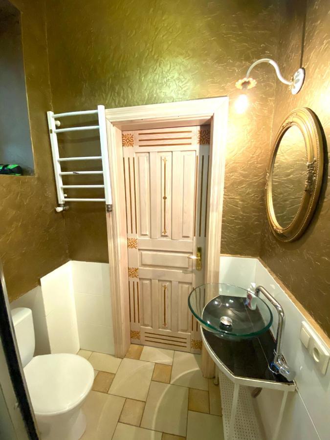 Квартира В Центрі На Вулиці Валова 21 Lviv Exteriör bild