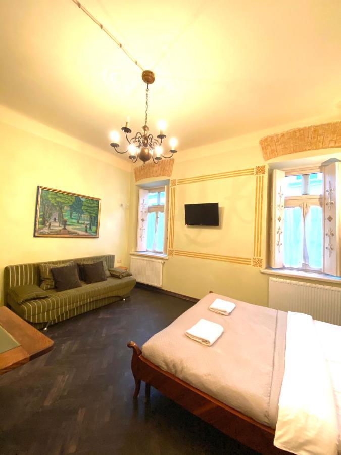 Квартира В Центрі На Вулиці Валова 21 Lviv Exteriör bild