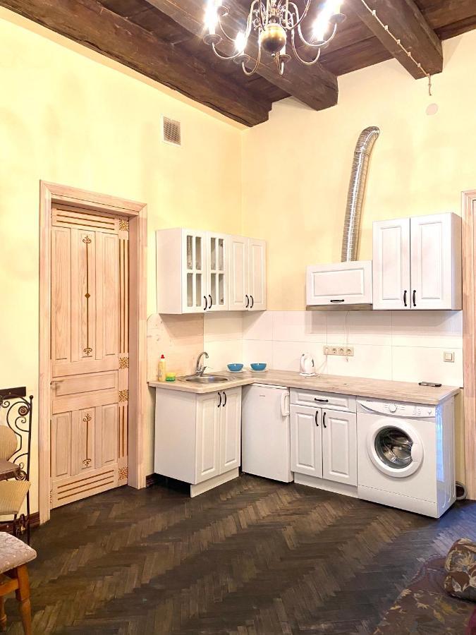 Квартира В Центрі На Вулиці Валова 21 Lviv Exteriör bild